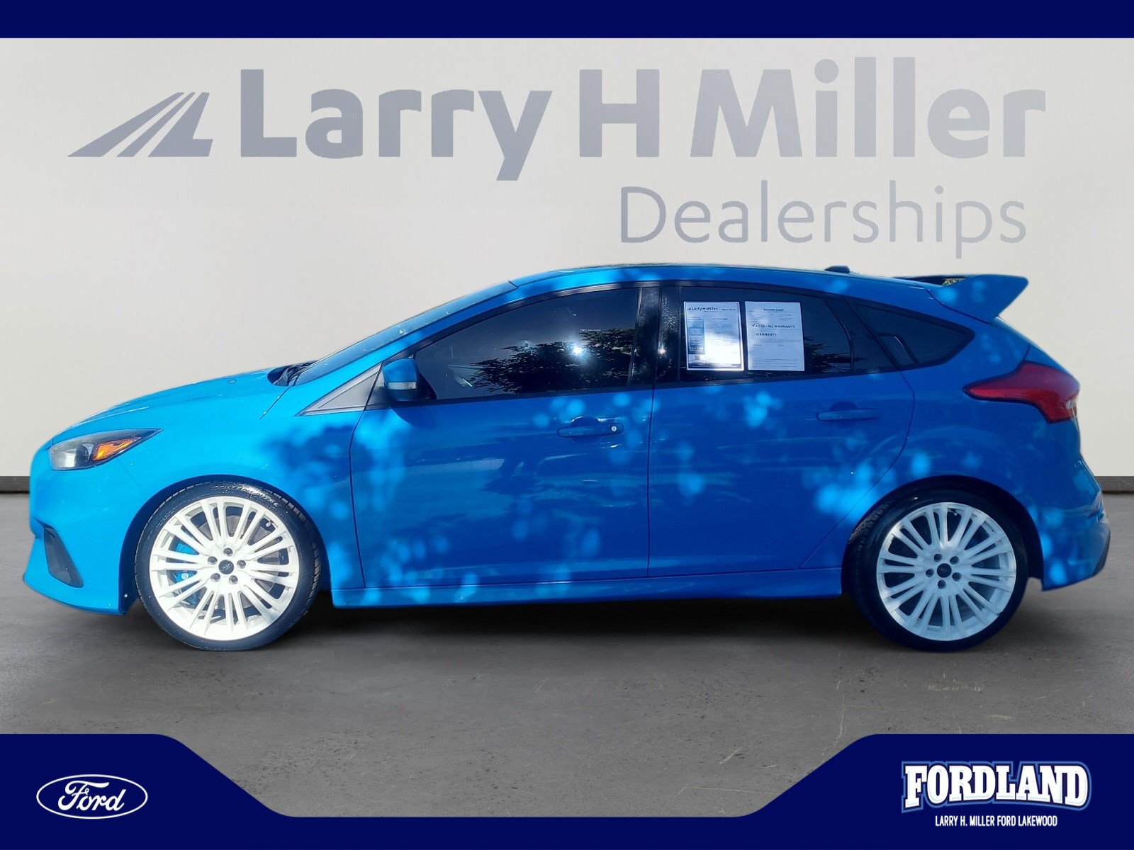 Used 2017 Ford Focus RS AWD/4WD image 2