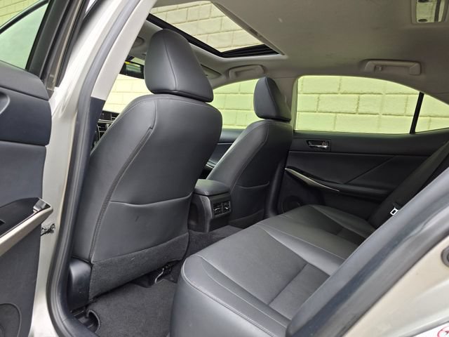 Used 2016 Lexus IS 200t RWD image 37