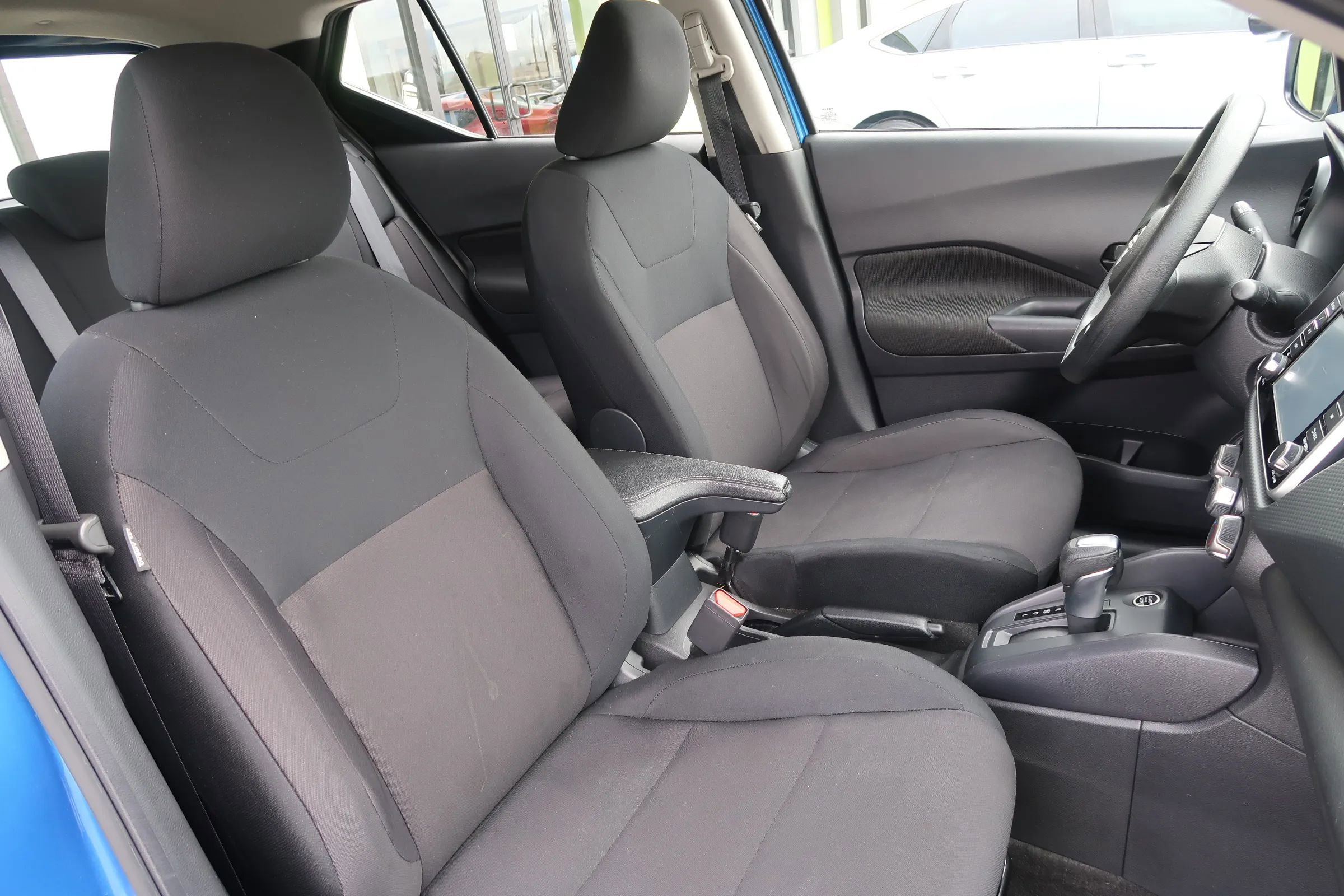 Used 2024 Nissan Kicks S image 27