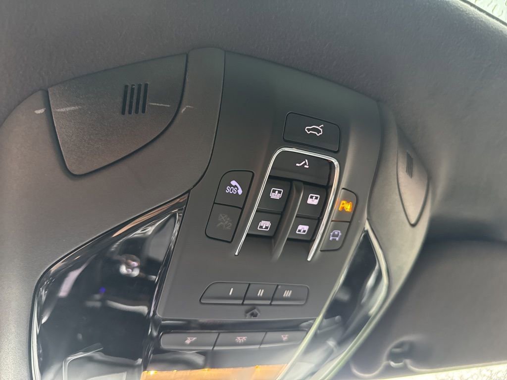 Used 2023 Maserati Levante Modena image 23