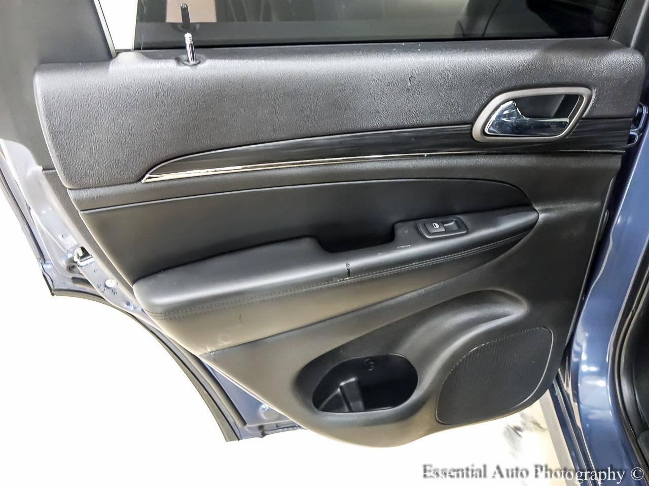Used 2019 Jeep Grand Cherokee Limited X AWD/4WD image 28