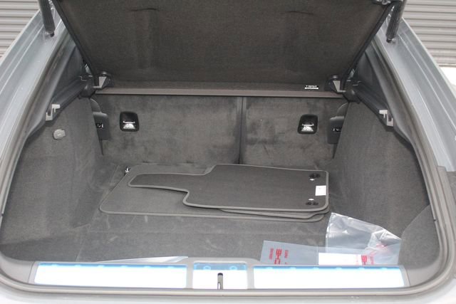 New 2026 Porsche Panamera 4 image 12