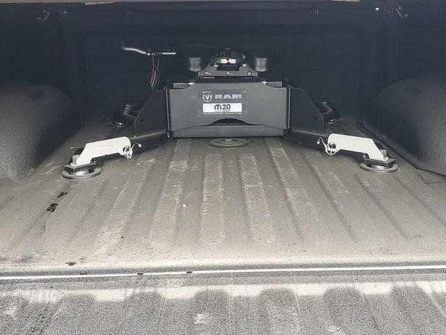 New 2026 RAM 2500 Laramie AWD/4WD image 8