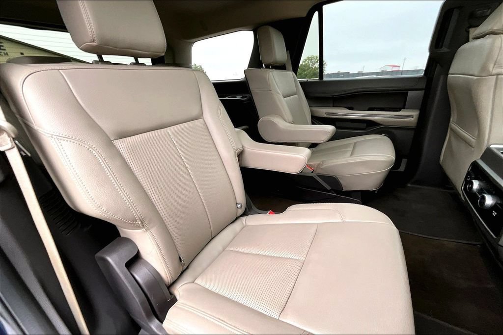 Used 2021 Ford Expedition XLT AWD/4WD image 26