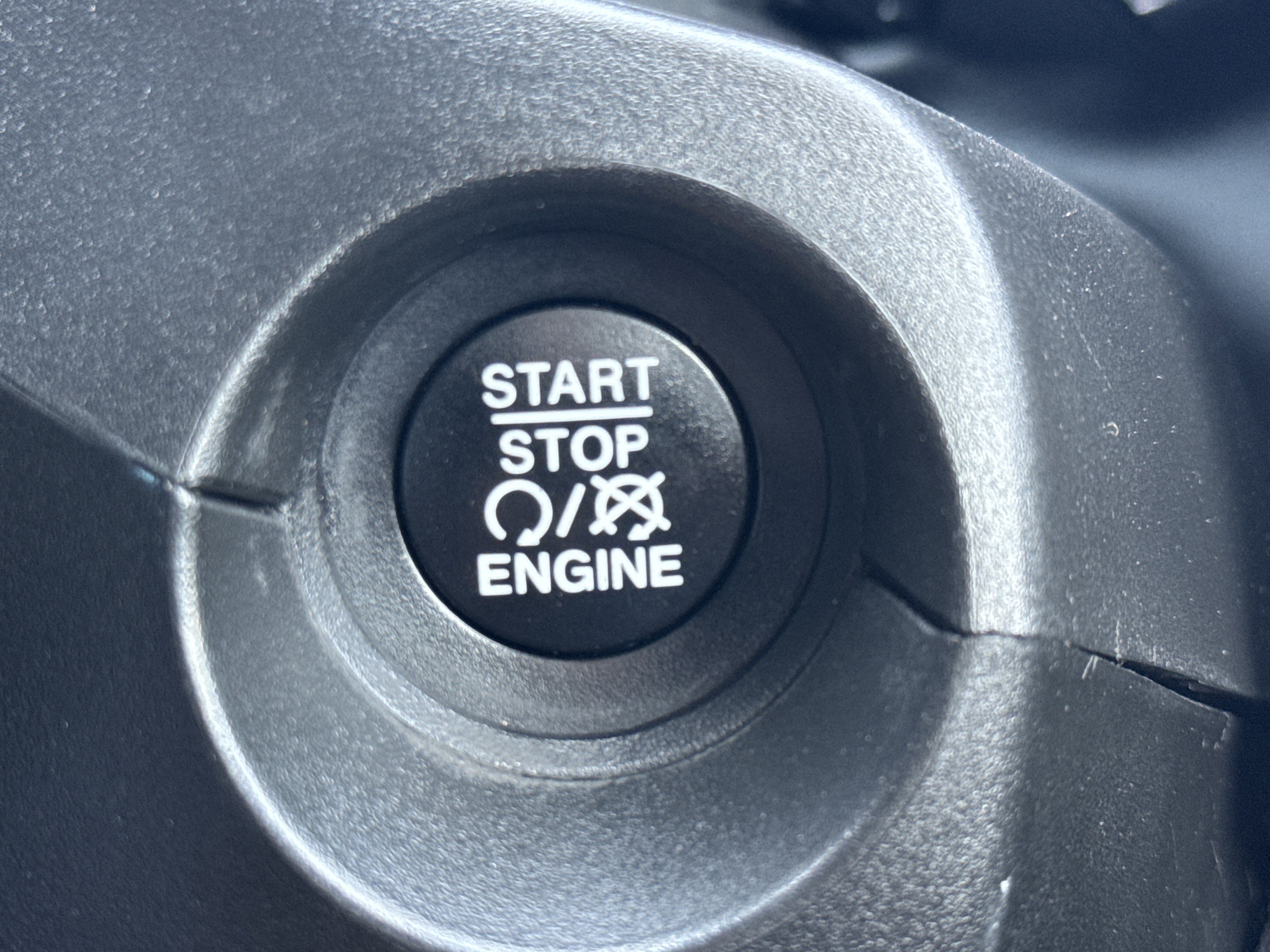 Used 2020 Jeep Compass Sport image 21