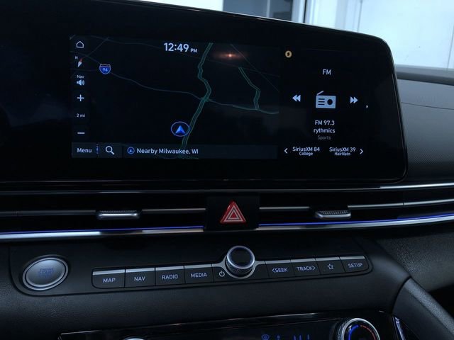 Used 2025 Hyundai Elantra SEL image 27