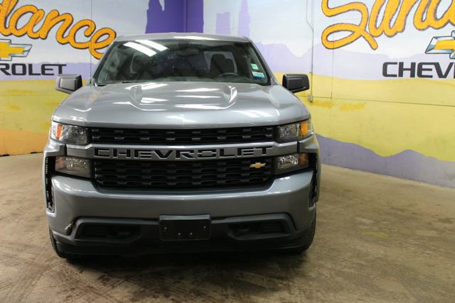 Used 2019 Chevrolet Silverado 1500 Custom w/ Custom Convenience Package AWD/4WD image 3