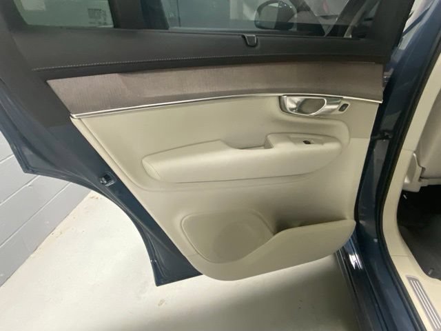 Used 2026 Volvo XC90 B6 Ultra AWD/4WD image 8
