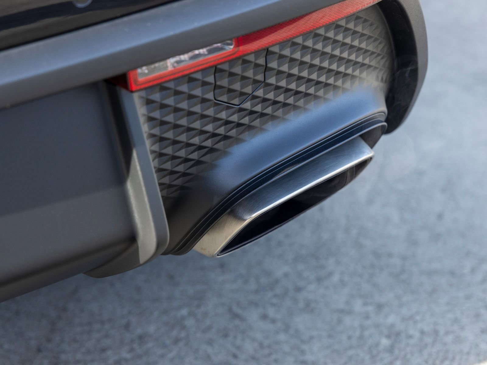 New 2025 Porsche Macan image 20