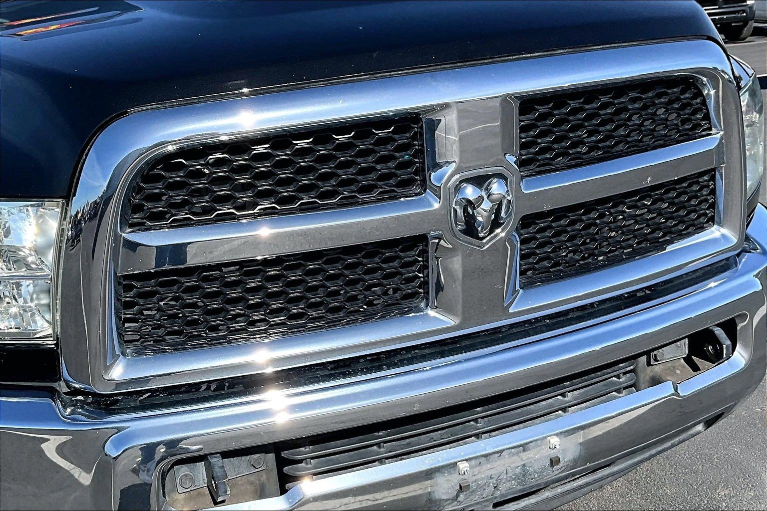 Used 2017 RAM 2500 Tradesman w/ Chrome Appearance Group AWD/4WD image 9