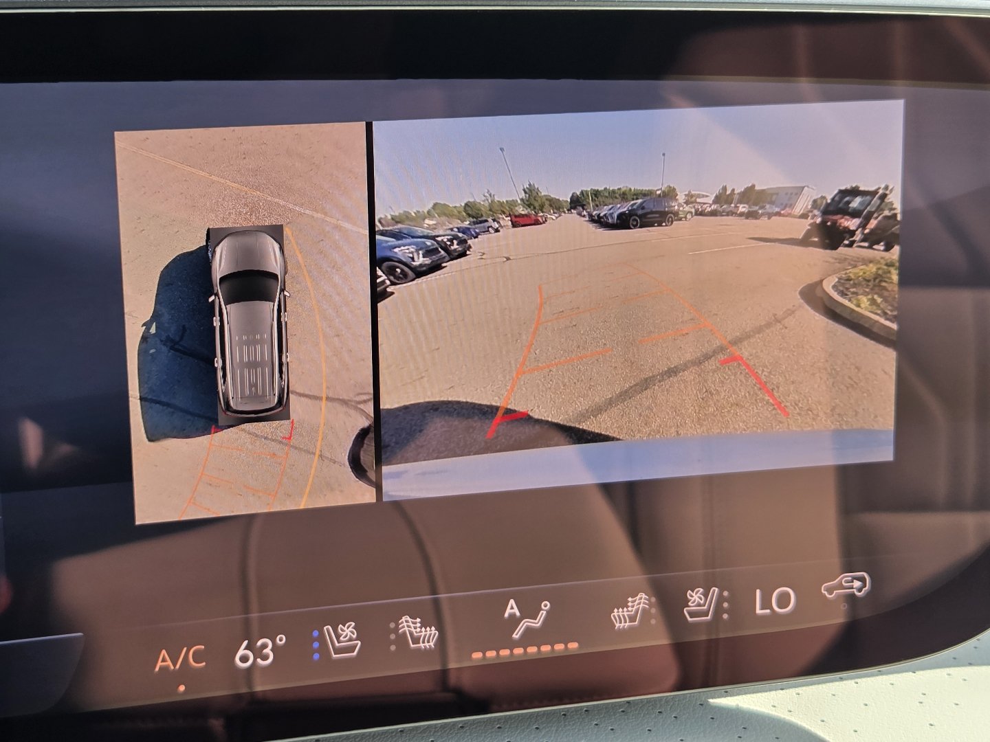 New 2027 Buick Enclave Avenir w/ LPO, Floor Liner Package AWD/4WD image 8