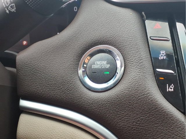 Used 2013 Cadillac XTS Luxury w/ Driver Awareness Package FWD image 12