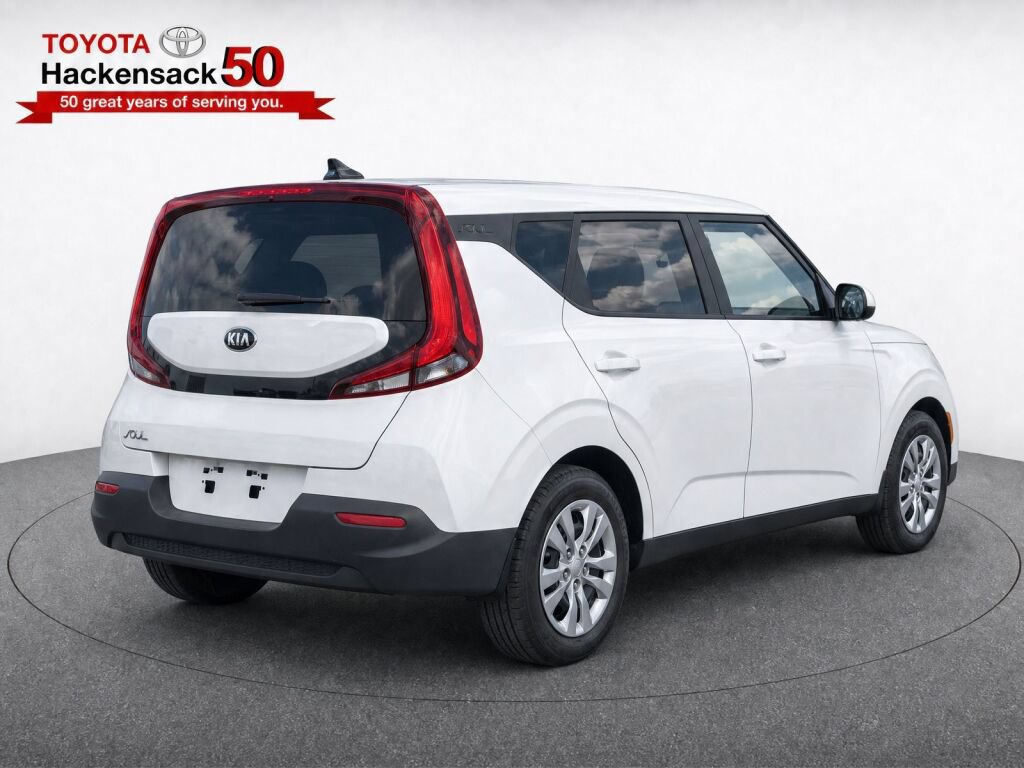 Used 2021 Kia Soul LX FWD image 4