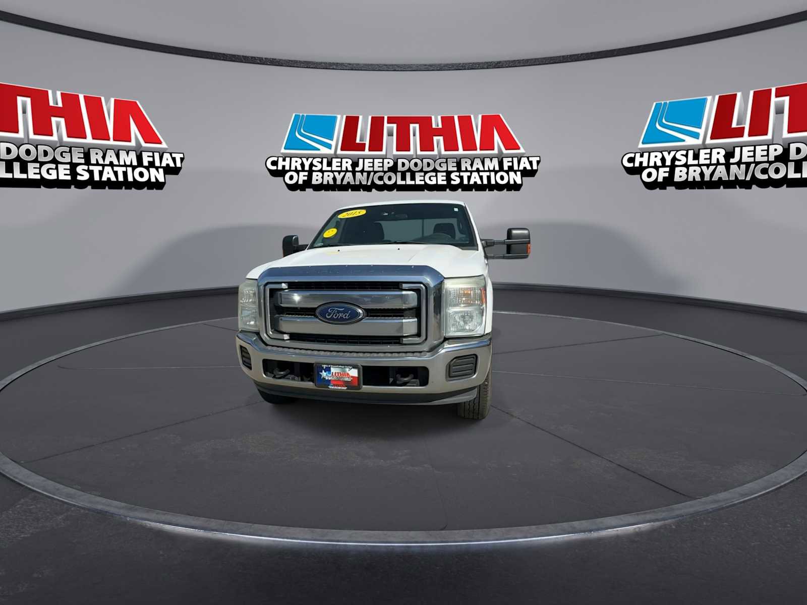 Used 2015 Ford F250 XL w/ Power Equipment Group RWD image 3