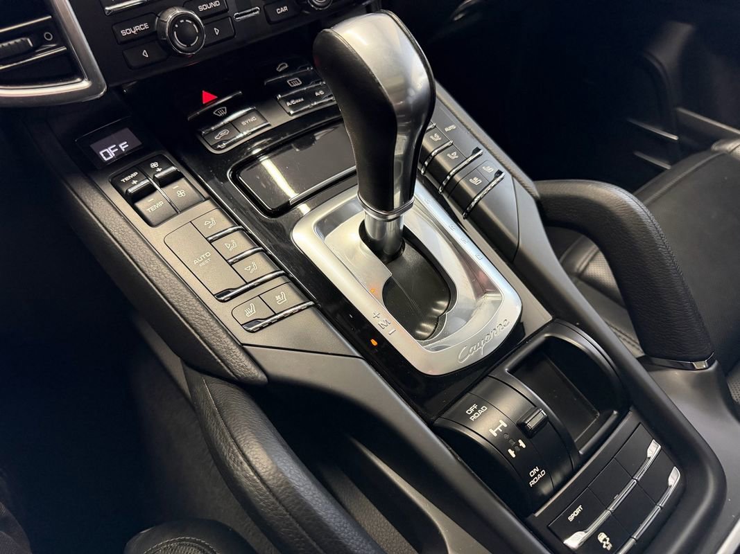 Used 2015 Porsche Cayenne Diesel image 10