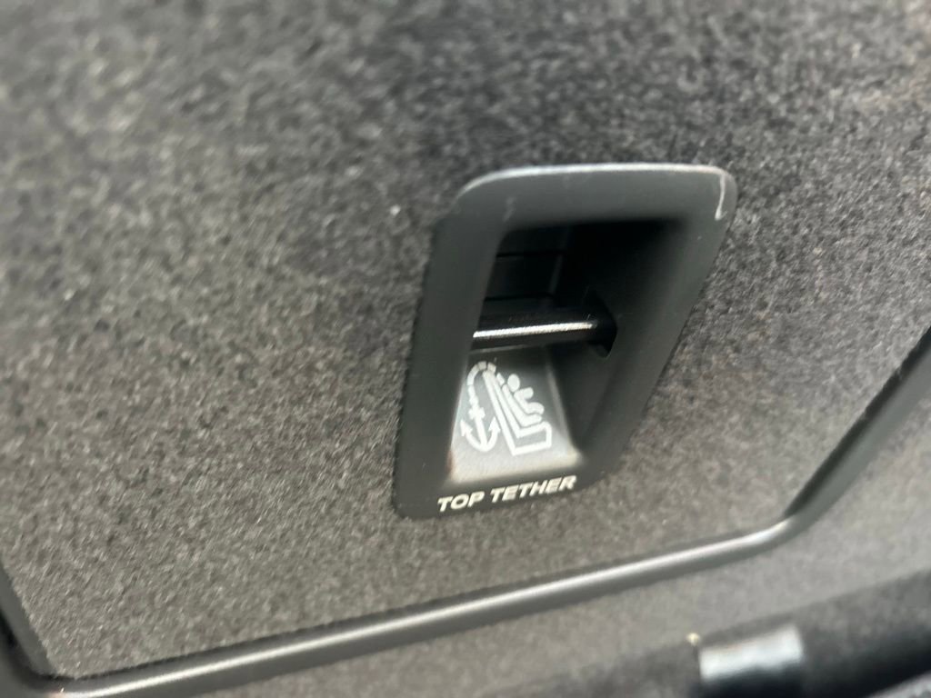 Used 2023 Volkswagen Taos SE w/ Panoramic Sunroof Package image 36