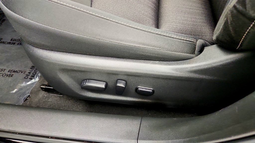 Used 2021 Nissan Altima 2.5 SV w/ SV Premium Package FWD image 12