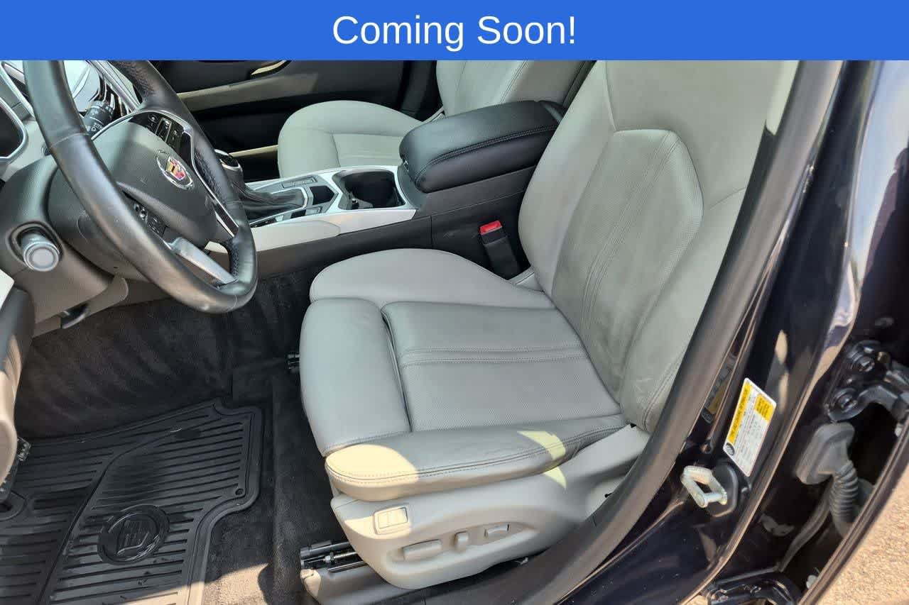Used 2015 Cadillac SRX Luxury w/ Driver Awareness Package AWD/4WD image 16
