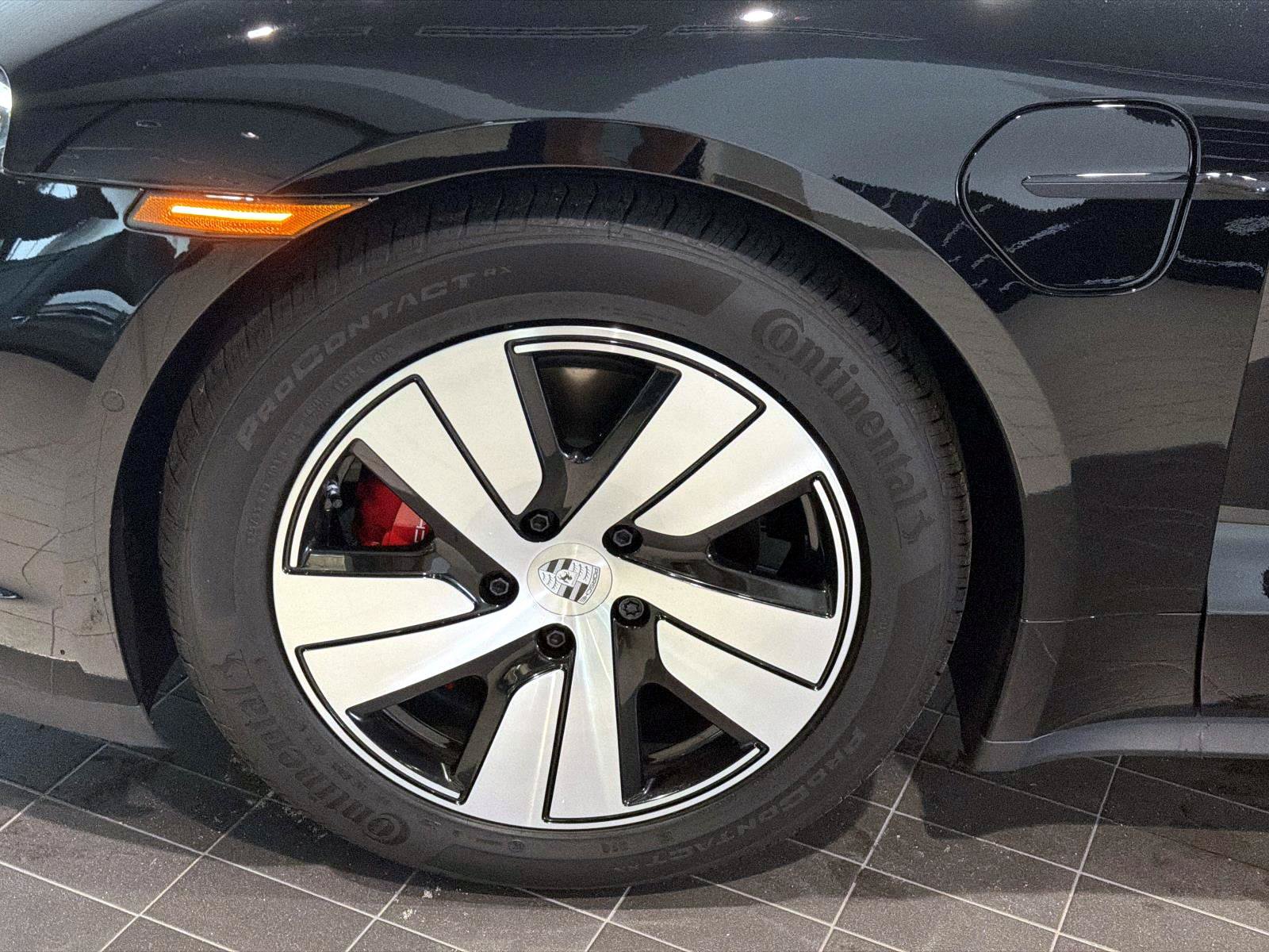 New 2026 Porsche Taycan 4S AWD/4WD image 12