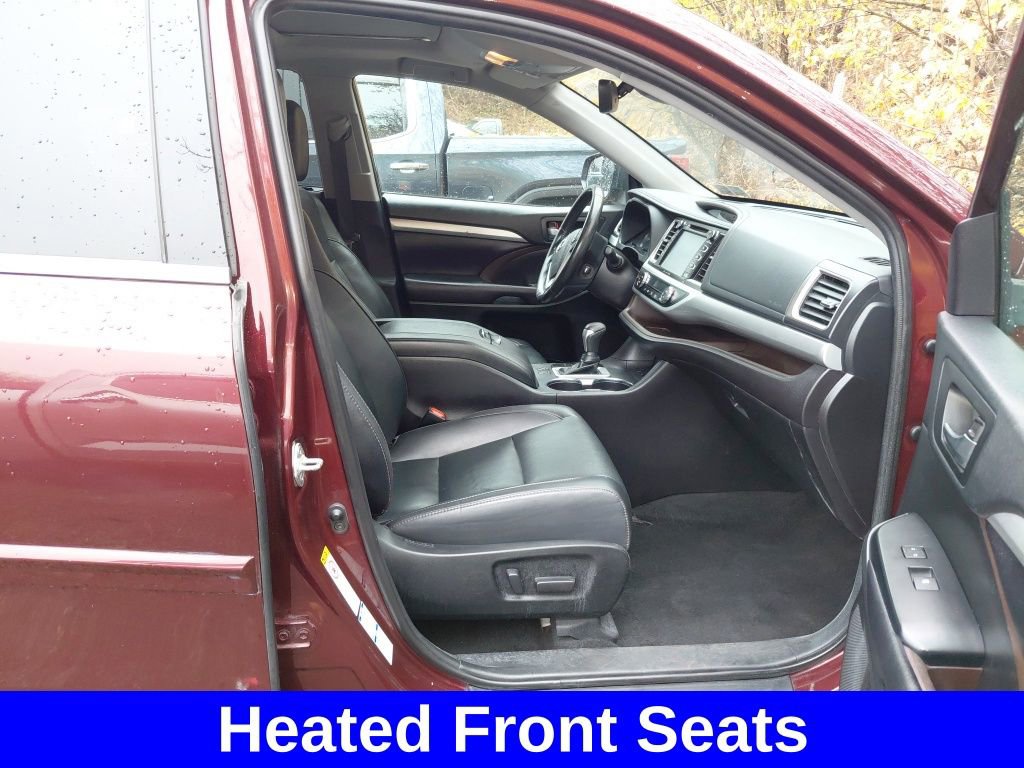Used 2019 Toyota Highlander XLE image 26