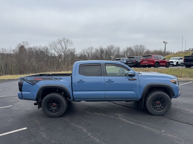 Used 2018 Toyota Tacoma TRD Pro image 2