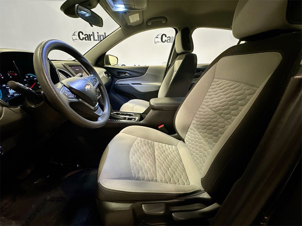 Used 2021 Chevrolet Equinox LS image 18