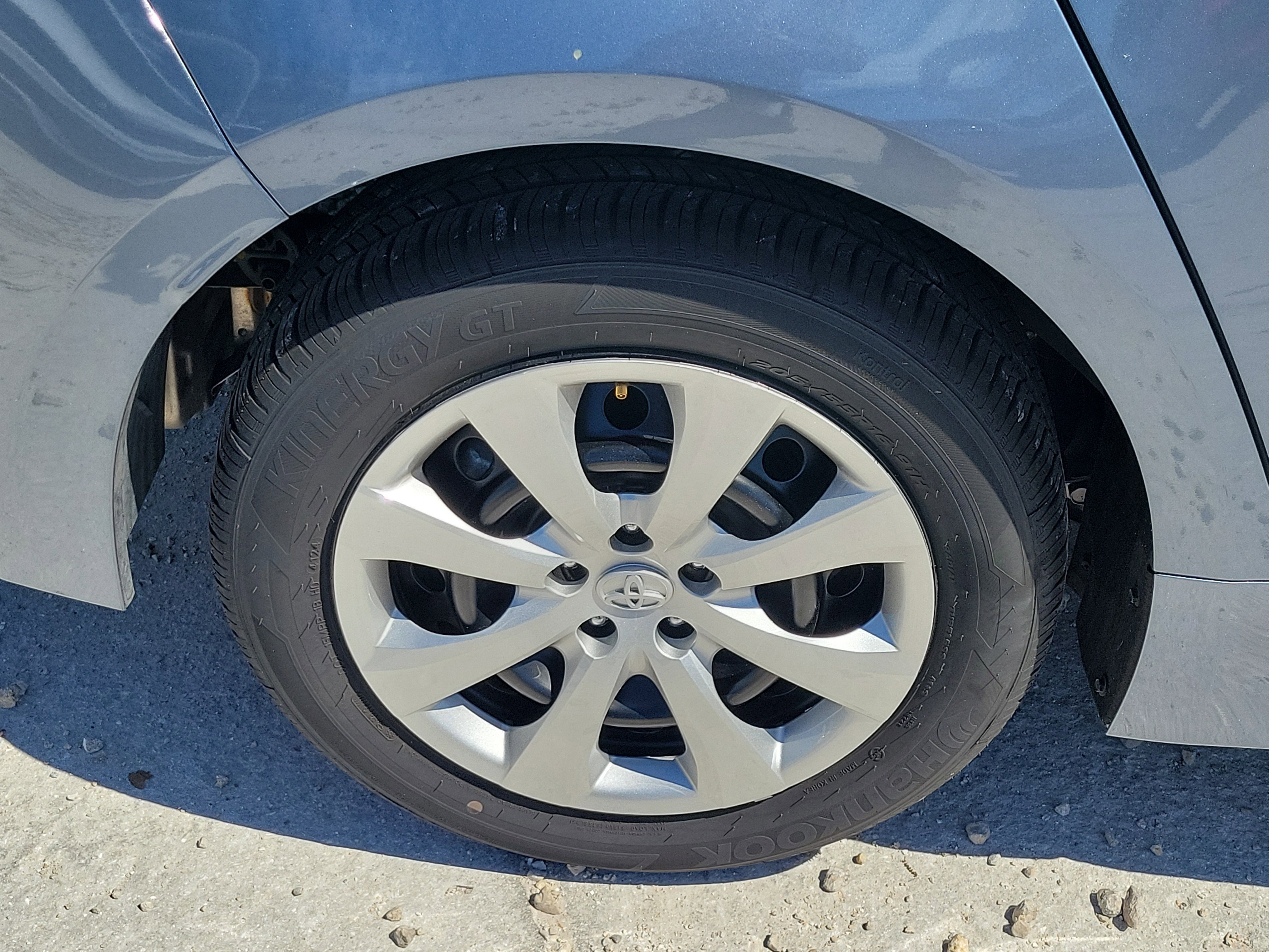 Used 2025 Toyota Corolla LE image 10