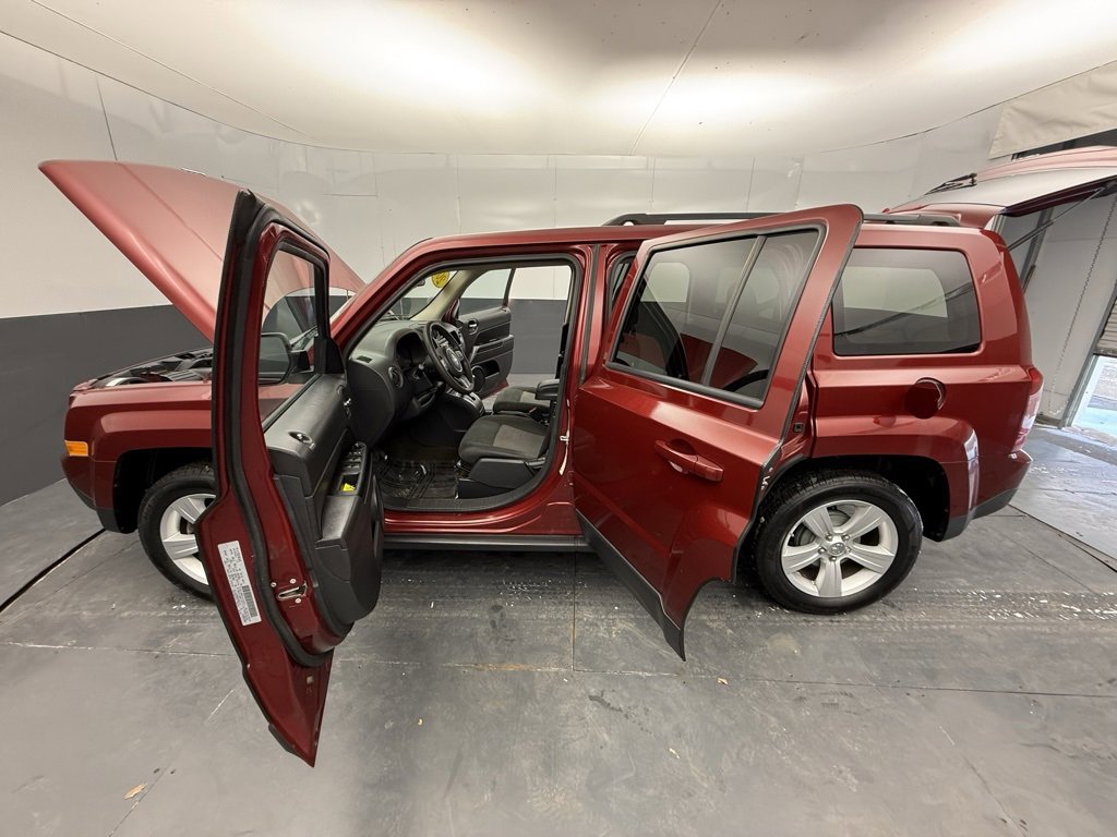 Used 2017 Jeep Patriot Sport w/ Power Value Group image 17