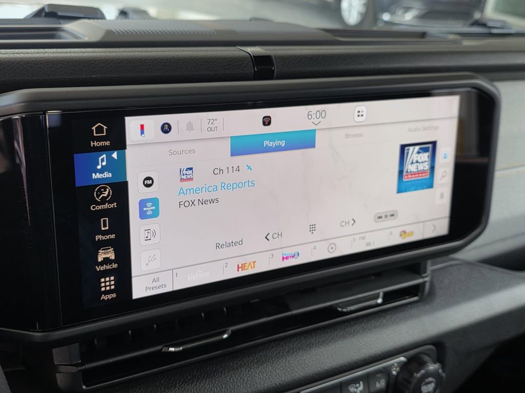 New 2026 Jeep Gladiator Sport image 20