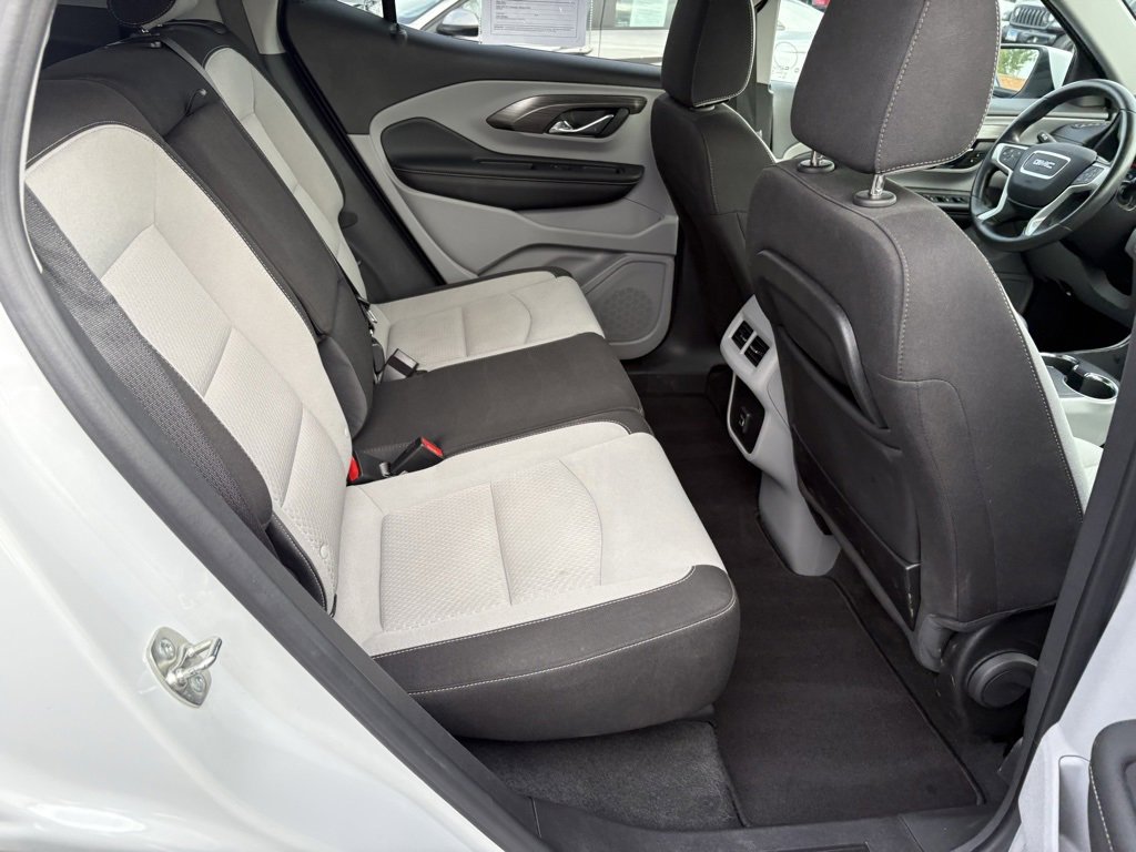 Used 2024 GMC Terrain SLE image 14