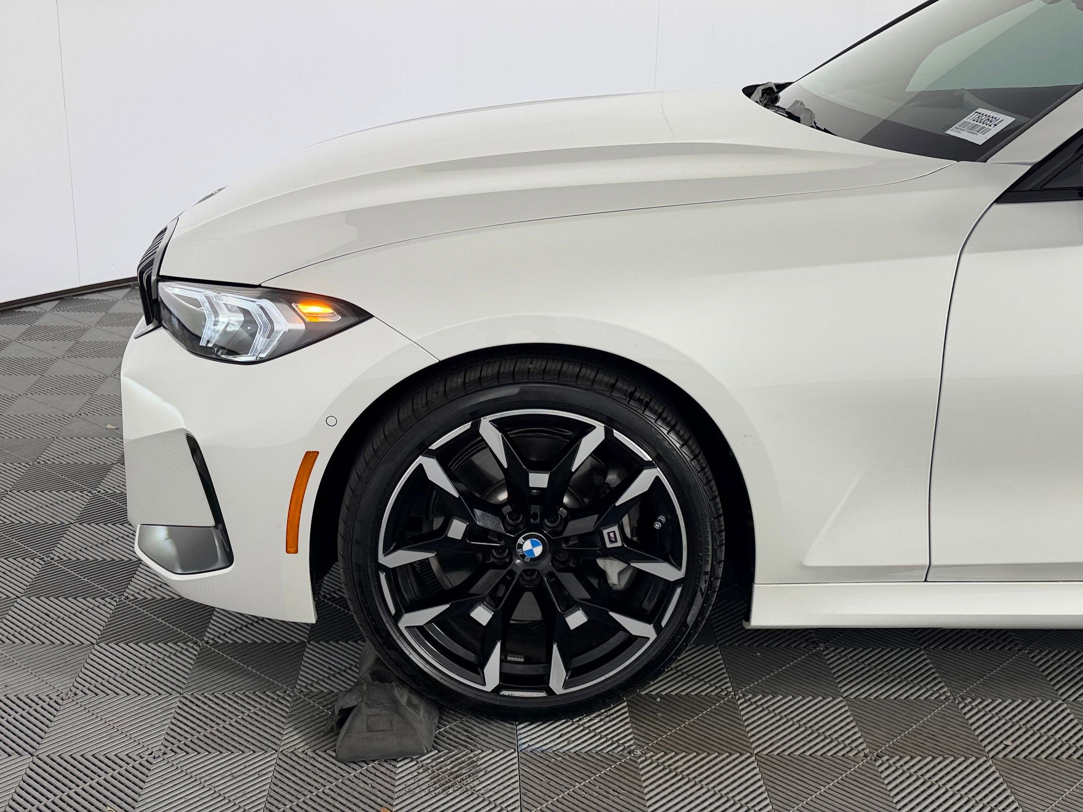 Used 2026 BMW 330i Sedan w/ M Sport Package image 11