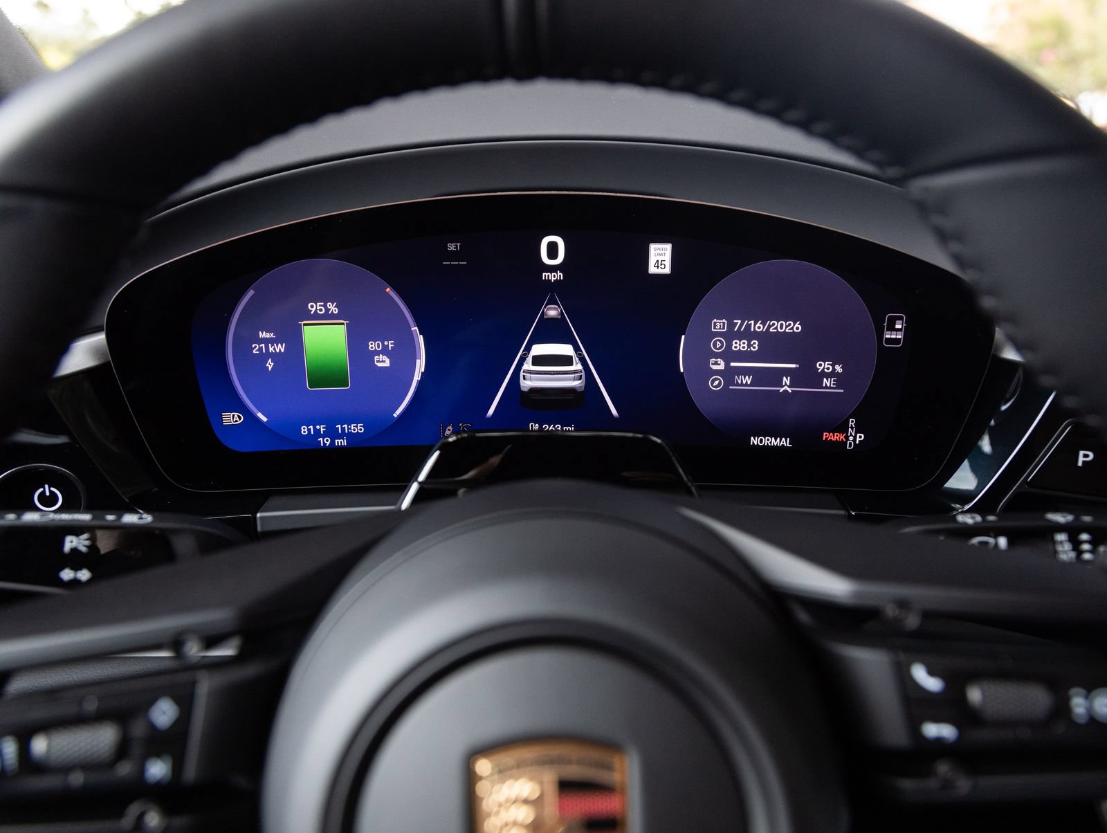 Certified 2026 Porsche Macan 4 Electric AWD/4WD image 14