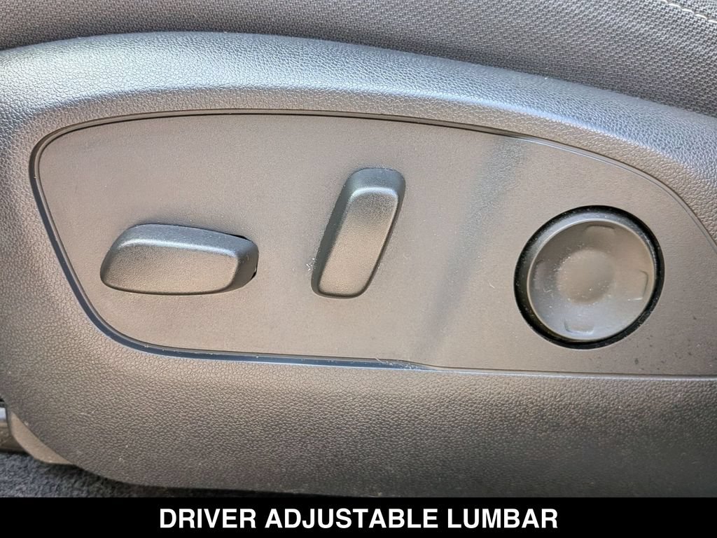 Used 2024 Chevrolet Traverse LT w/ Enhanced Driving Package FWD image 18