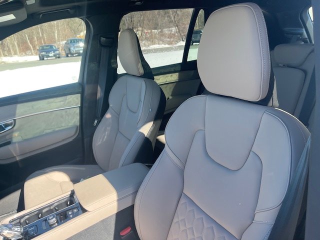 New 2026 Volvo XC90 B6 Plus w/ Protection Package Premier image 12