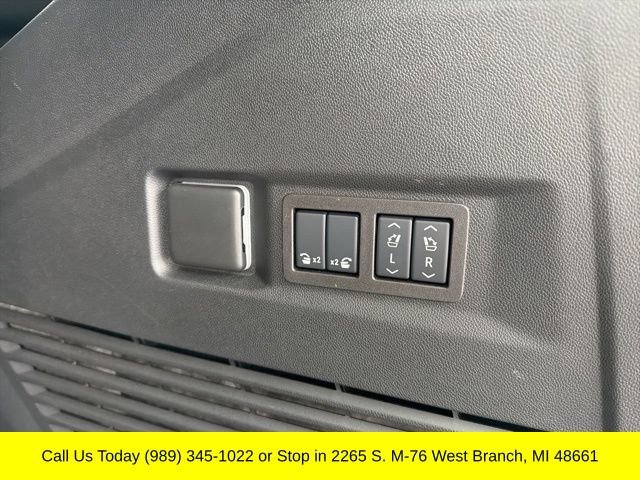 Used 2025 Chevrolet Tahoe High Country image 40