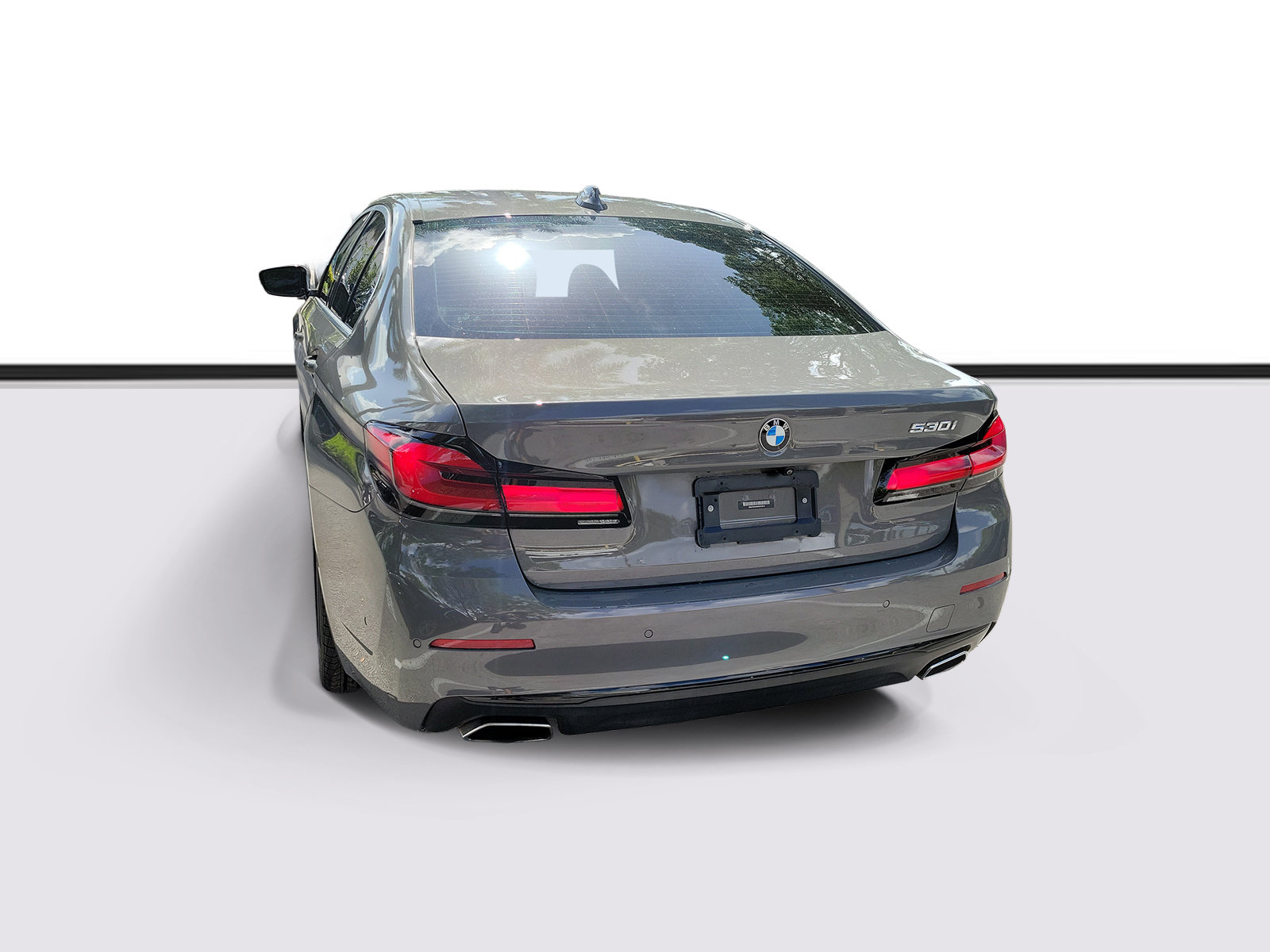 Used 2021 BMW 530i w/ Premium Package RWD image 3