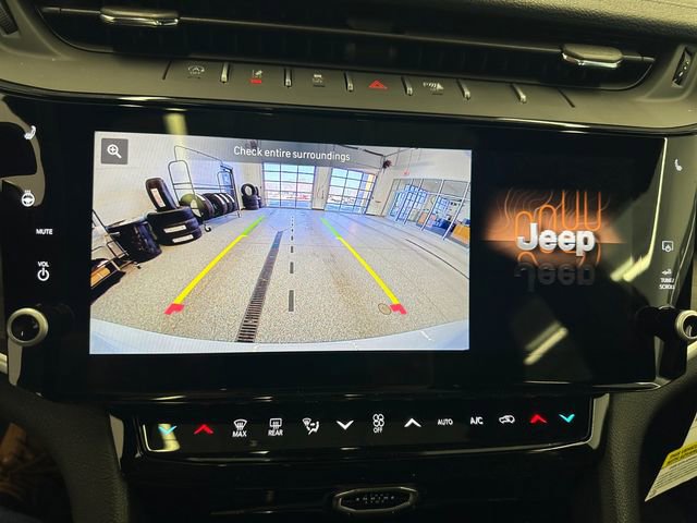 New 2026 Jeep Grand Cherokee Limited image 32