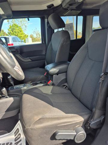 Used 2016 Jeep Wrangler Unlimited Sport AWD/4WD image 15