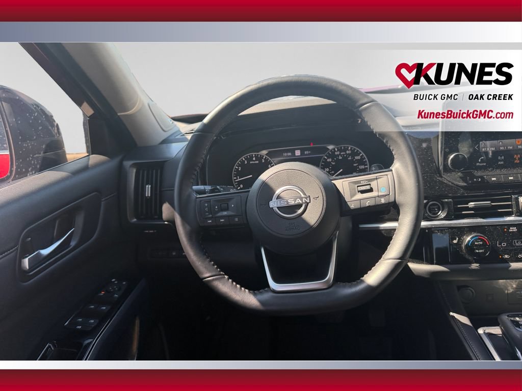Used 2024 Nissan Pathfinder SL w/ SL Premium Package AWD/4WD image 14