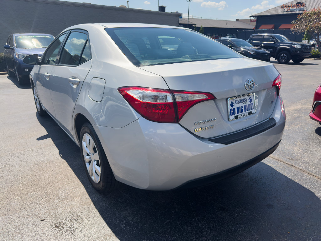 Used 2015 Toyota Corolla LE FWD image 5