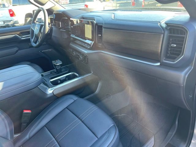 Certified 2025 Chevrolet Silverado 1500 High Country w/ High Country Premium Package image 16