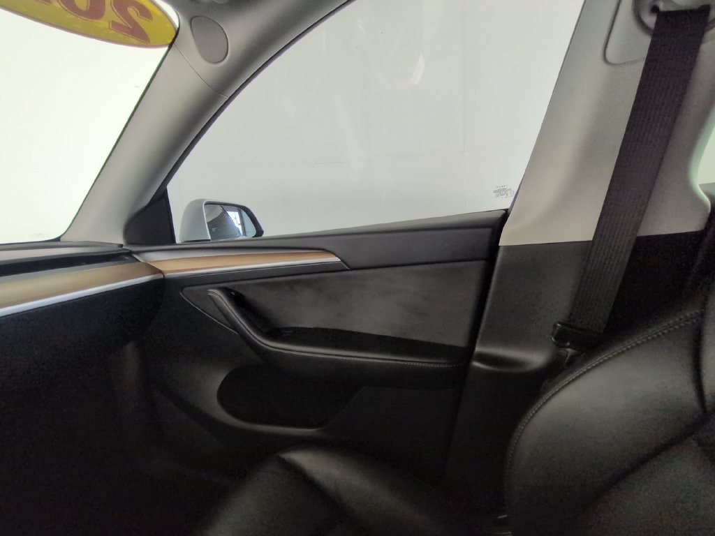 Used 2024 Tesla Model Y Performance AWD/4WD image 28