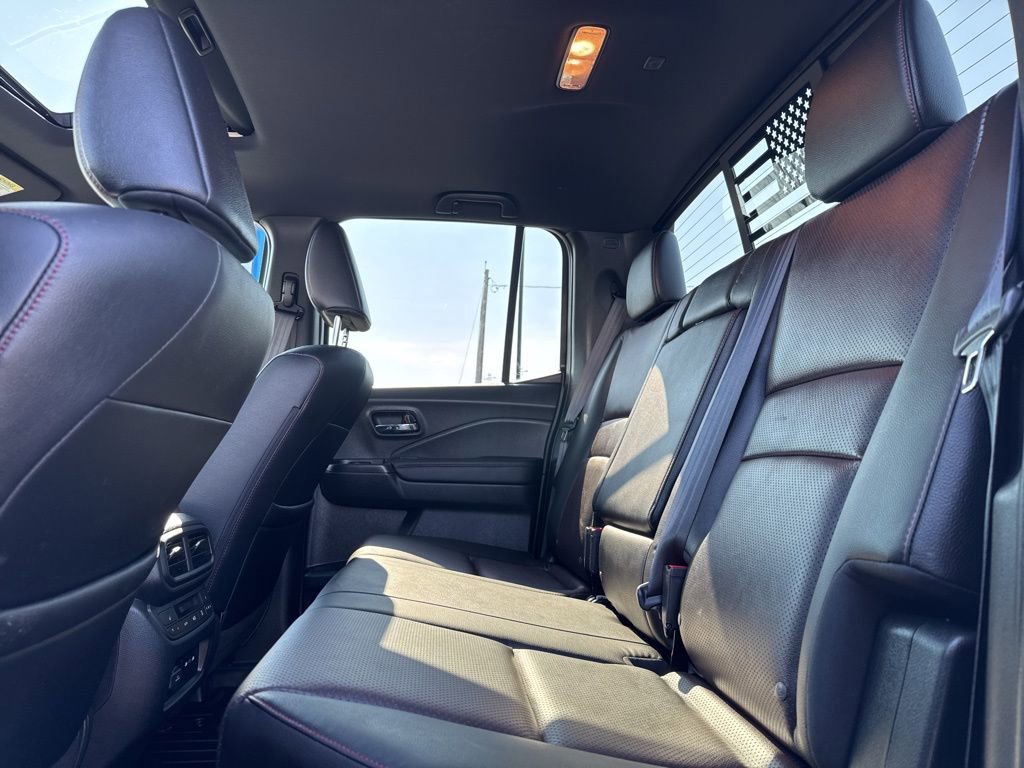 Used 2025 Honda Ridgeline Black Edition image 20