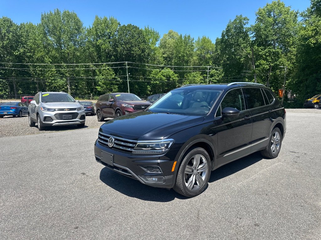 Used 2018 Volkswagen Tiguan SEL Premium AWD/4WD image 3