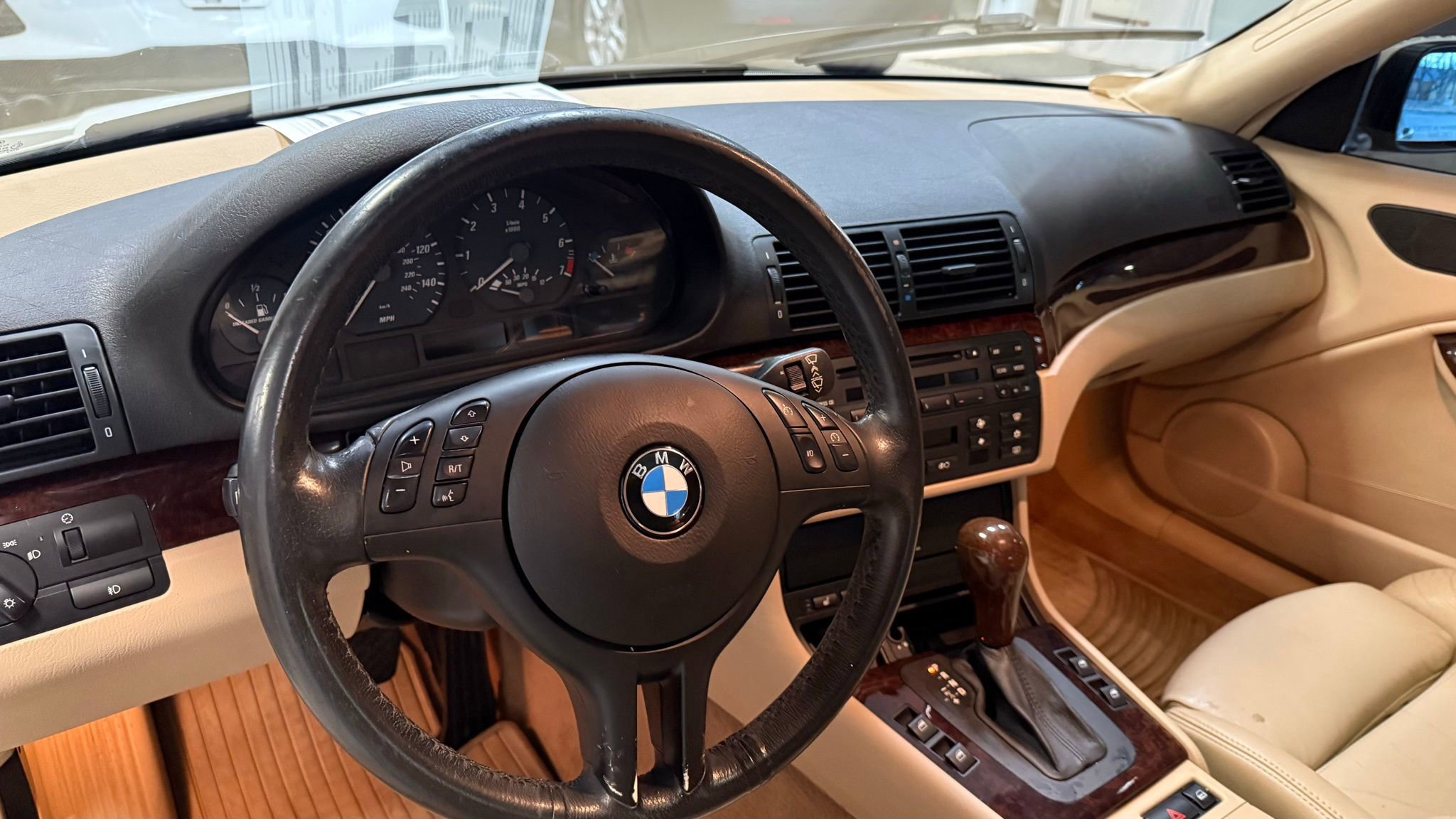 Used 2004 BMW 325Ci Coupe image 15