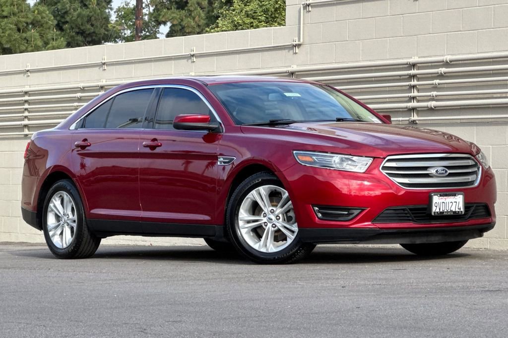 Used 2015 Ford Taurus SEL FWD image 2