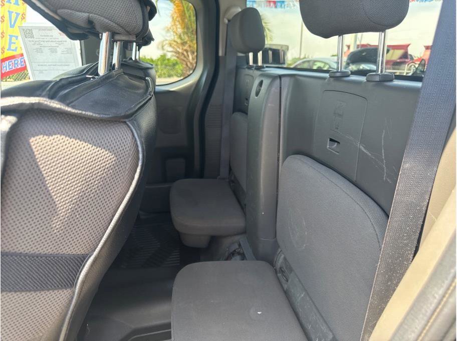 Used 2016 Nissan Frontier S RWD image 11