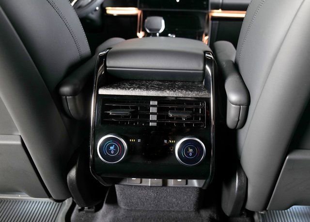 Used 2025 Land Rover Range Rover Sport Dynamic SE image 19