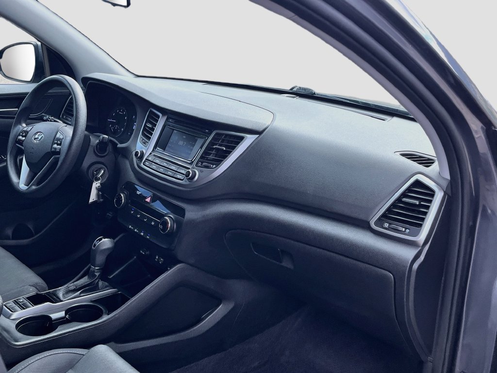 Used 2018 Hyundai Tucson SE AWD/4WD image 26