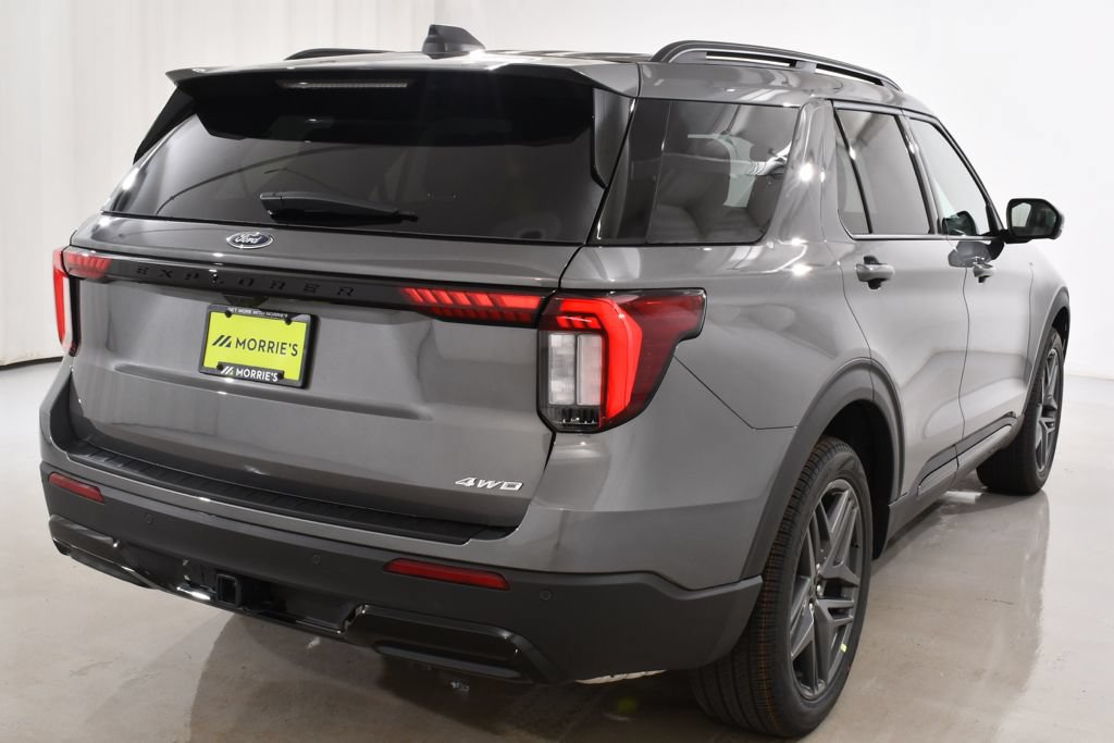 New 2026 Ford Explorer ST-Line w/ ST-Line Street Pack AWD/4WD image 12